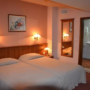 seven-hills.plovdiv-hotels.com/